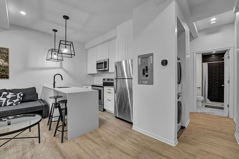 1 bed, 1.0 bath, 600 sqft, $1,950 — Photo 2