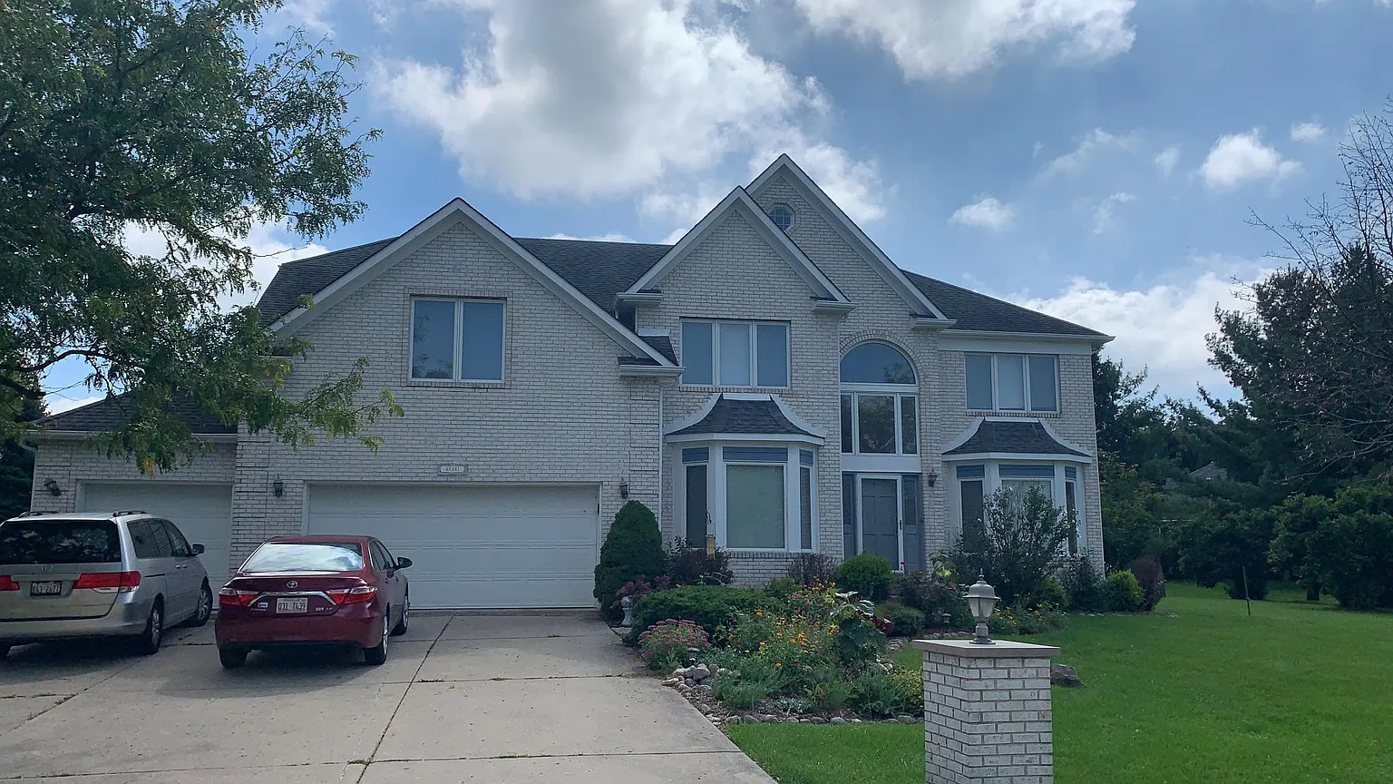 4N441 Trinity Ln photo 1