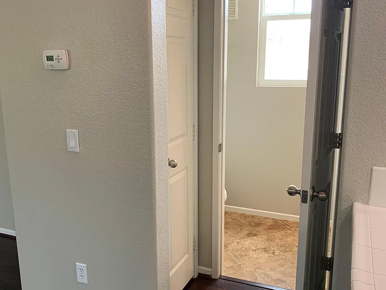 16956 Laurel Hill Ln — Photo 9
