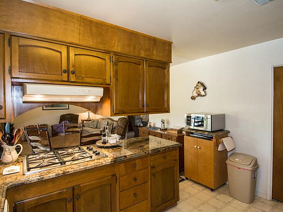 5th image of 7017 Granada Dr