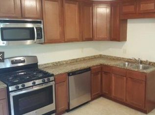 4904 Waukegan Dr, Rockford, IL 61108