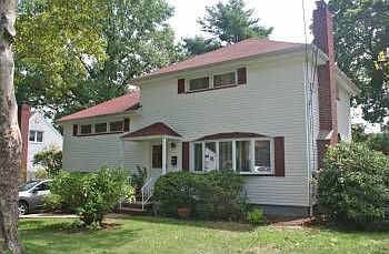 1st image of 901 Eastlawn Dr