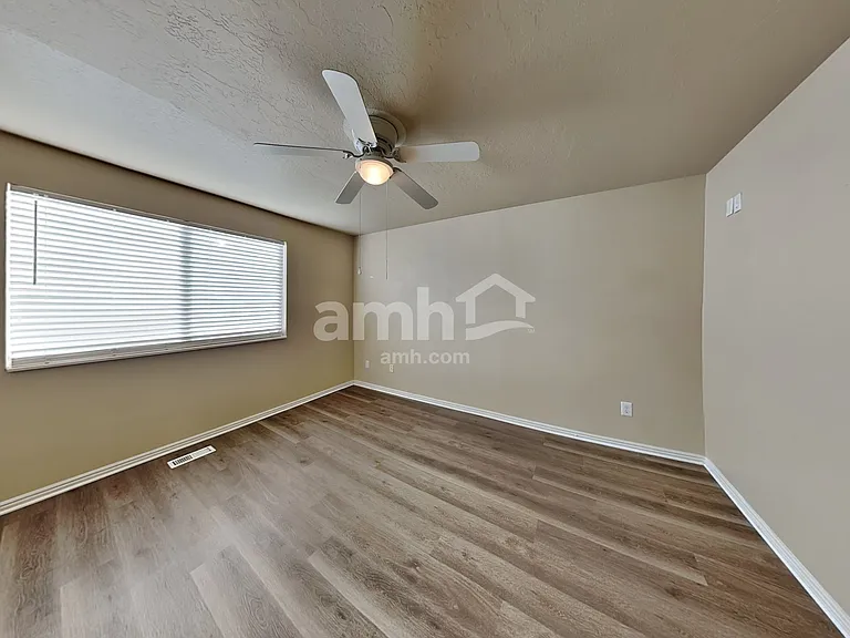 2964 S Fetzer Dr — Photo 10