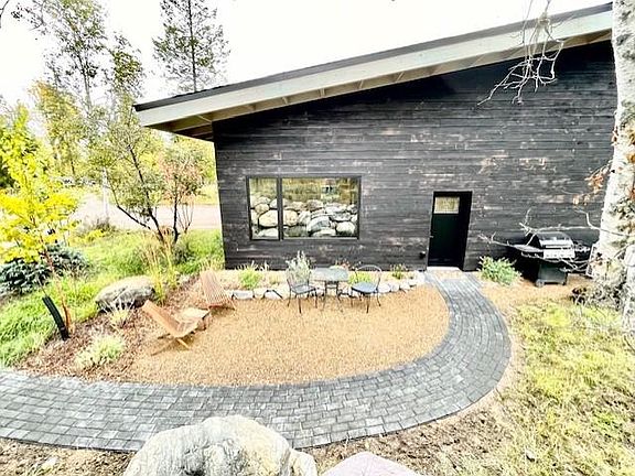 Entrance and outdoor patio