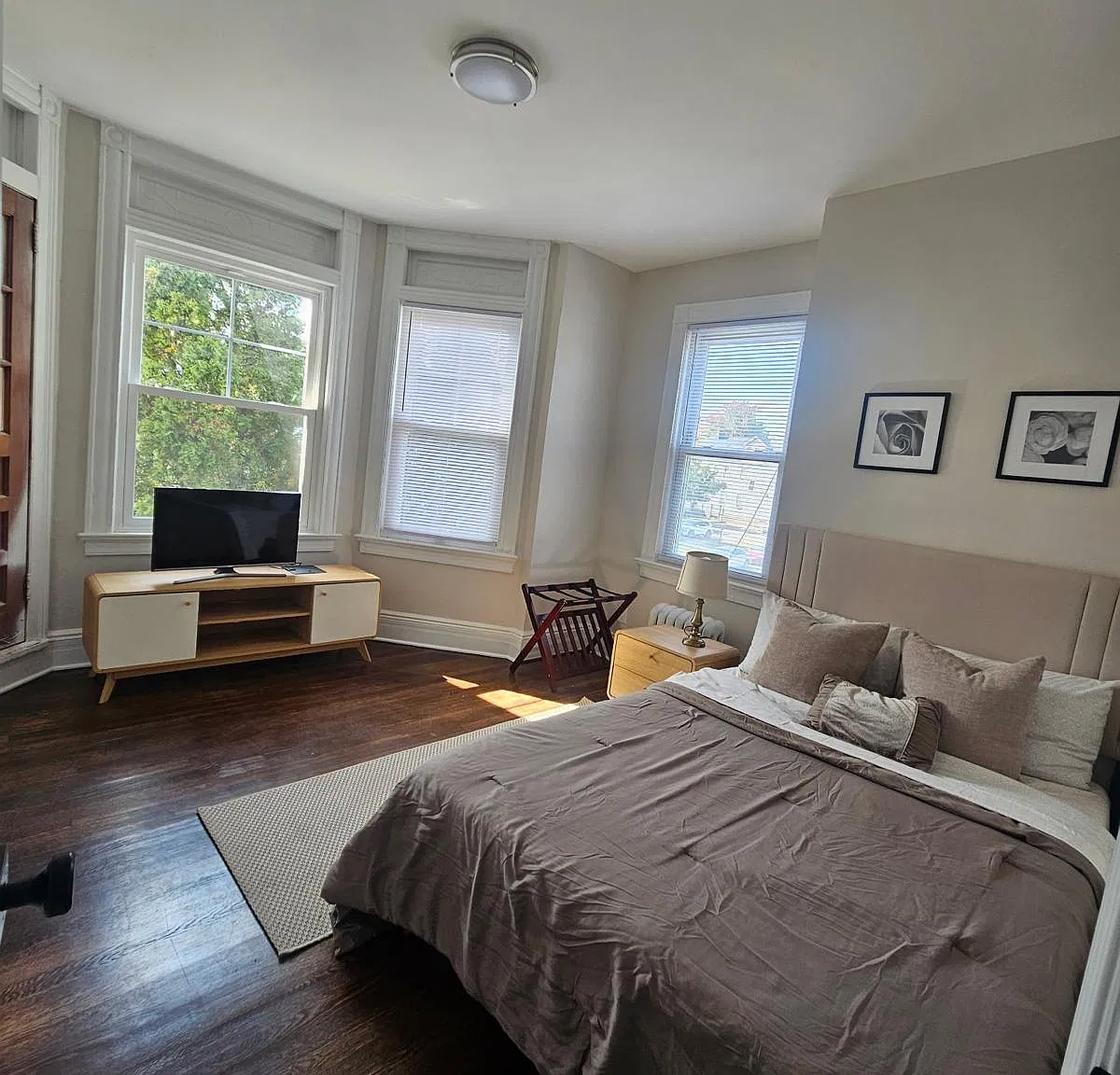 3 bed, $2,475 — Photo 1