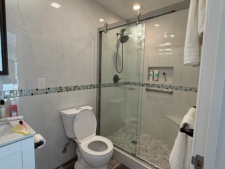 1033 Fountain St #B — Photo 6