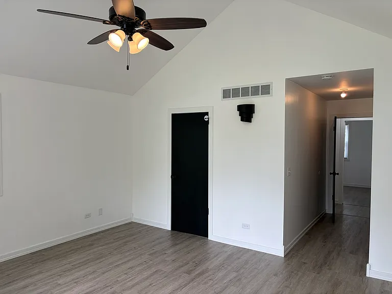 8365 W Lincoln Hwy — Photo 9