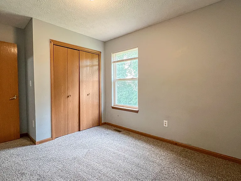 2119 Bridgewater Cir — Photo 19