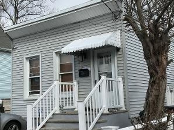 Perth Amboy NJ Single Family Homes For Sale 34 Homes Zillow