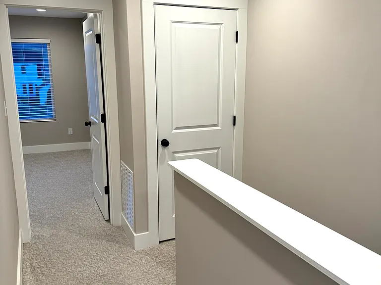 1351 Charleston Ave — Photo 10