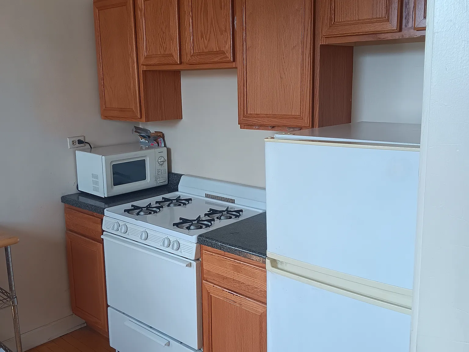 1 bed, 700 sqft, $1,745 — Photo 2
