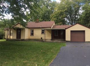 37 Apple Blossom Pl, Dayton, OH 45440