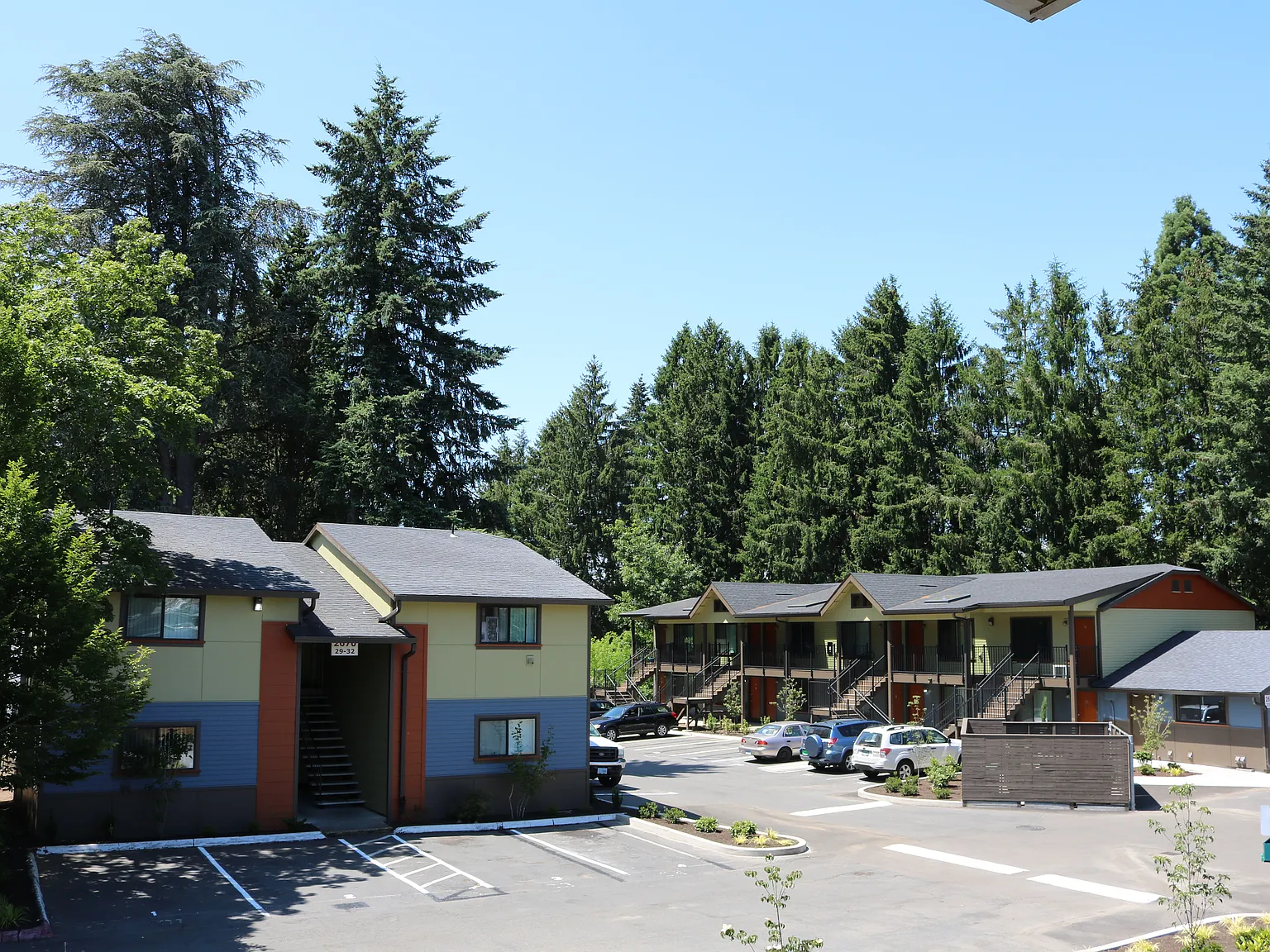2600 Apartments — Photo 3