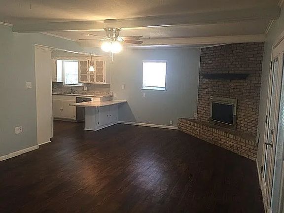 2nd image of 2481 Campus Ct
