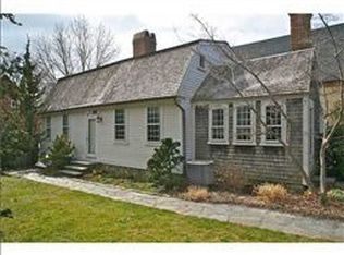 59 Poplar St, Newport, RI 02840