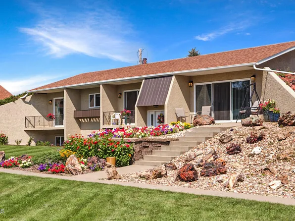 210 E Oak Ave, New Salem, ND 58563