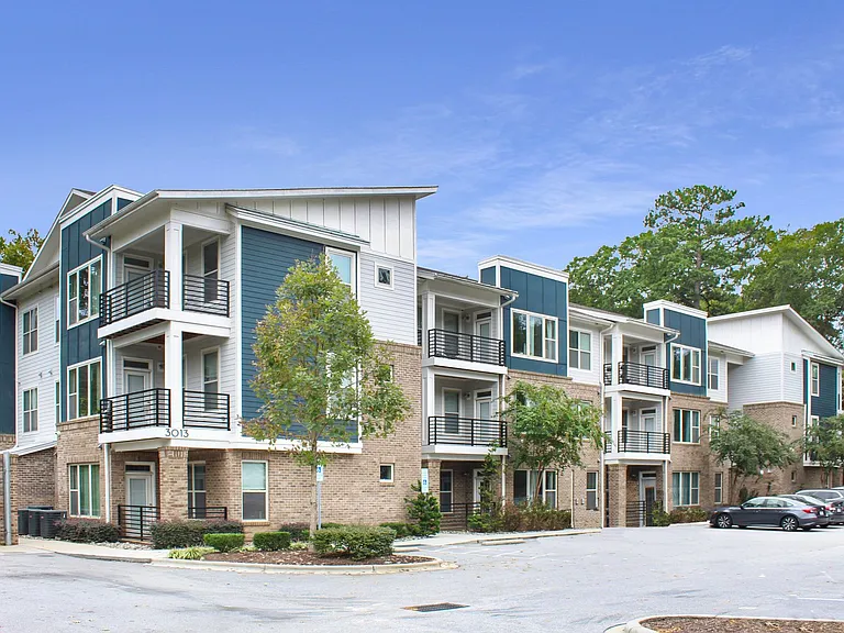 Riverwalk Apartments at Centennial Connected Living Near NC State — Photo 14
