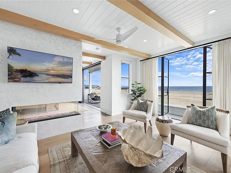 2148 E Oceanfront — Photo 43
