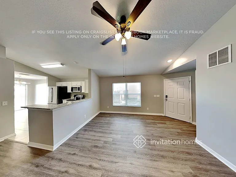 10303 Lakeside Vista Dr — Photo 5