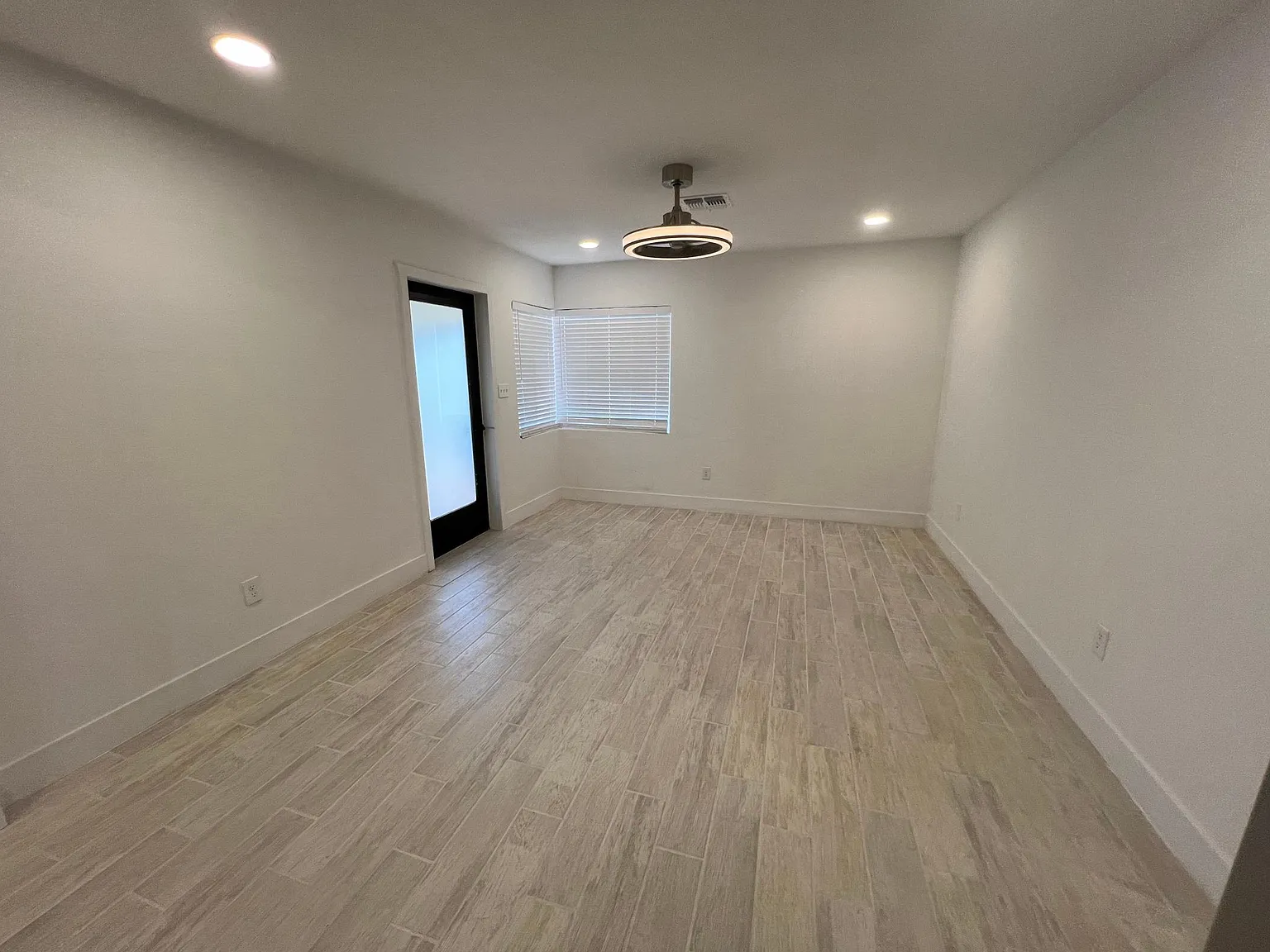 94 W Culver St — Photo 3