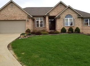 2836 Maco Dr, Barberton, OH 44203