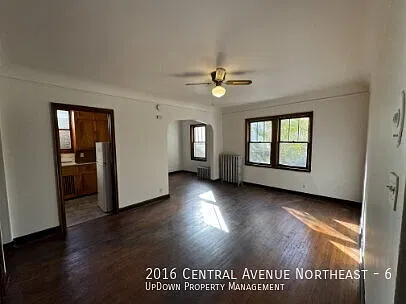 "Charming Studio Retreat with Elegant Hardwood Floors in Vibrant NE Minneapolis!" — Photo 2