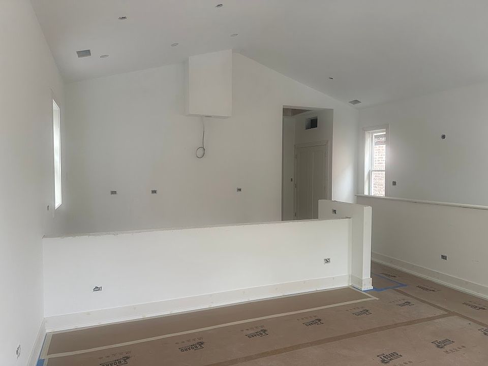 Living room/kitchen open concept
