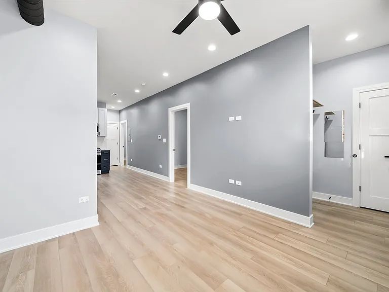 2258 W Coulter St #GF — Photo 7