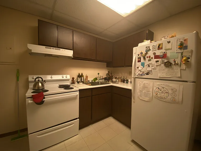 450 S Graham St — Photo 10