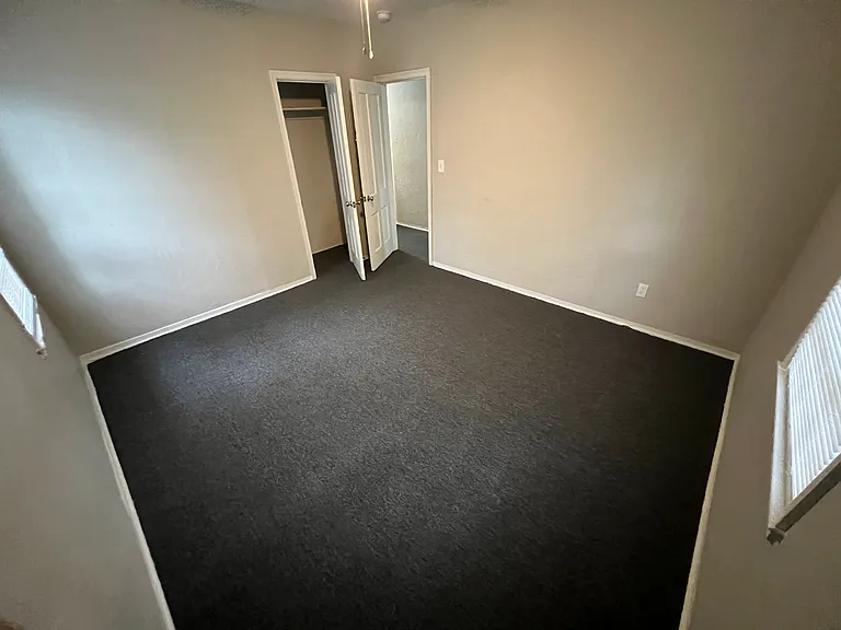 3602 Norwich St — Photo 4