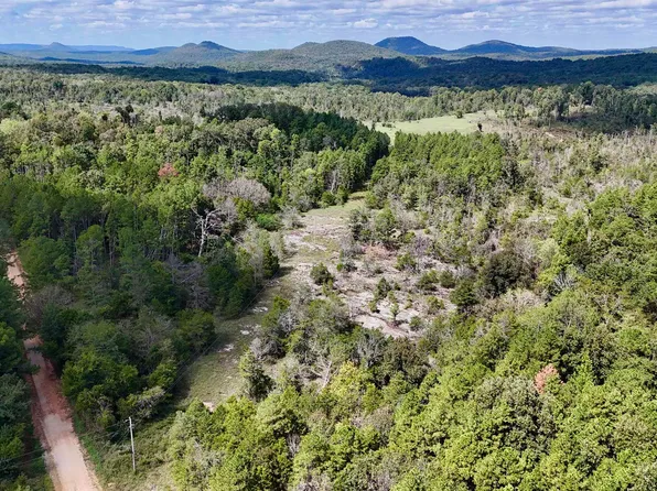 381 Preacher Rd, Melbourne, AR 72556