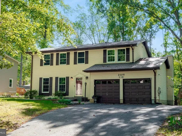 2105 Harpoon Dr, Stafford, VA 22554