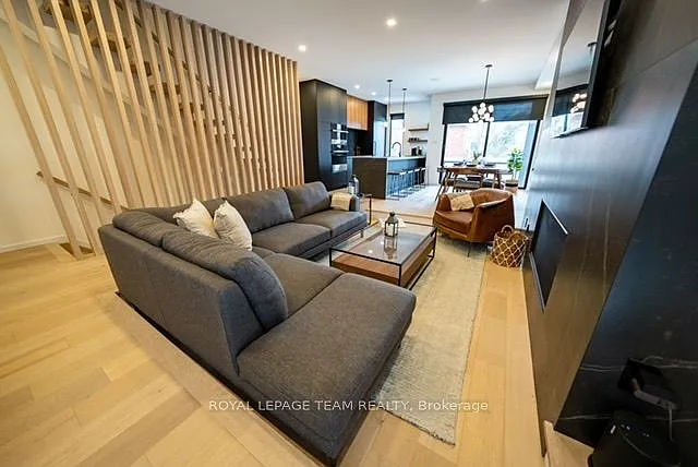 358 Byron Ave — Photo 4