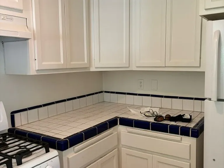 821 Vine St — Photo 14