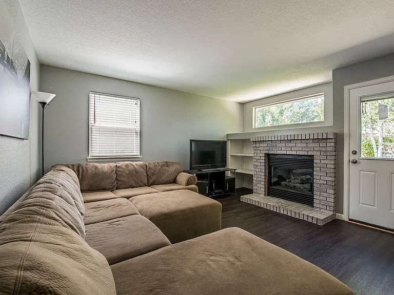 1275 S Boyero Ct — Photo 16