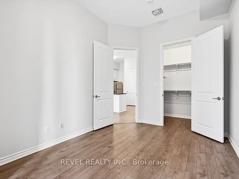 150 Oak Park Blvd #503 — Photo 23