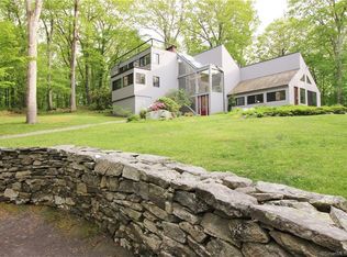 106 Topstone Rd, Redding, CT 06896