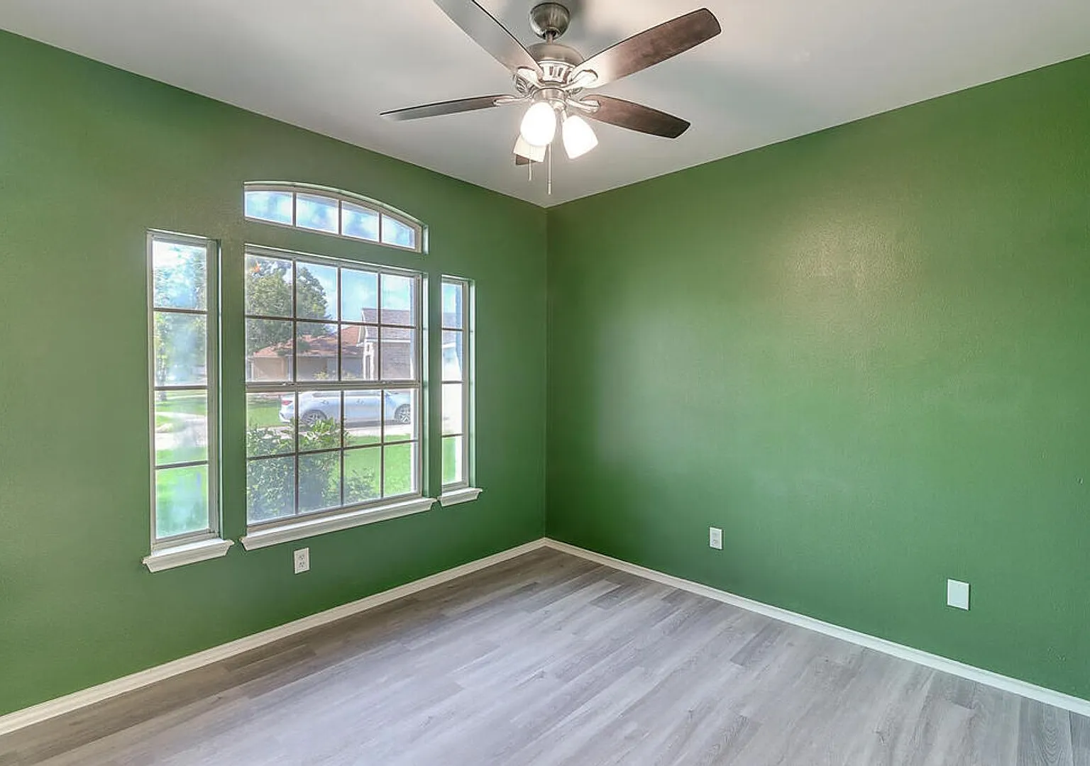 7605 Cougar - 4/bed 2/bath $1,995/month — Photo 4