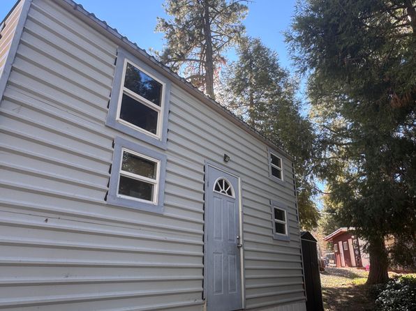 9849 Sunrise Hwy #15