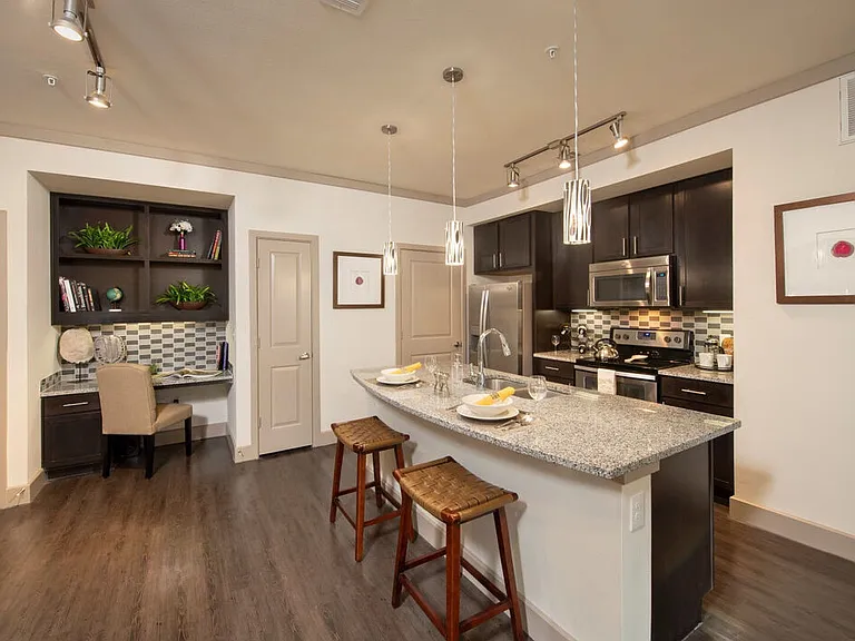Plantation Park Apartments — Photo 3