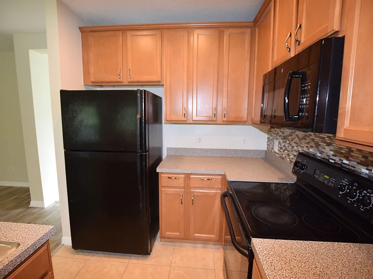 9796 Tivoli Villa Dr — Photo 12