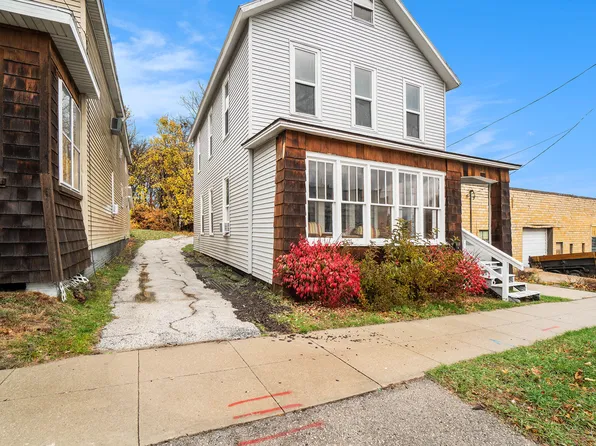 210 5th Ave, Manistee, MI 49660