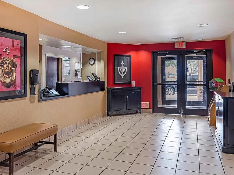 Lobby and Guest Check-in
