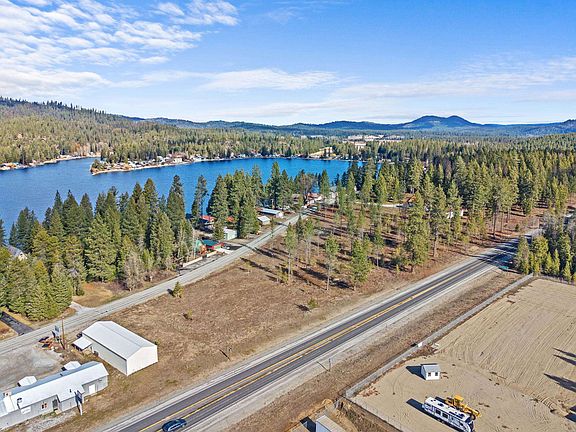 2nd image of 2 Southshore Diamond Lake Rd