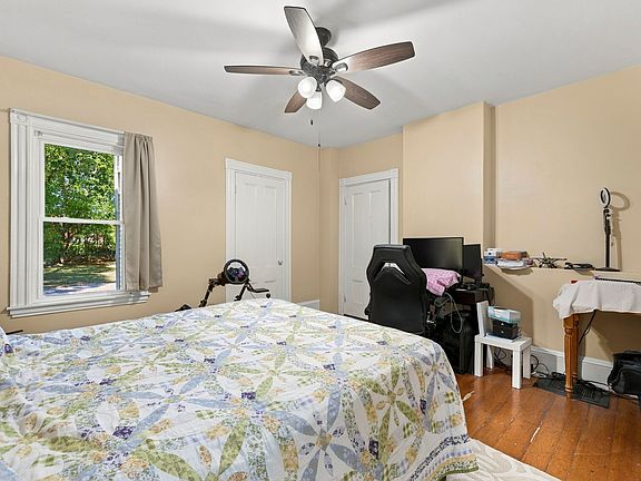 5th image of 29 Chapman St #1