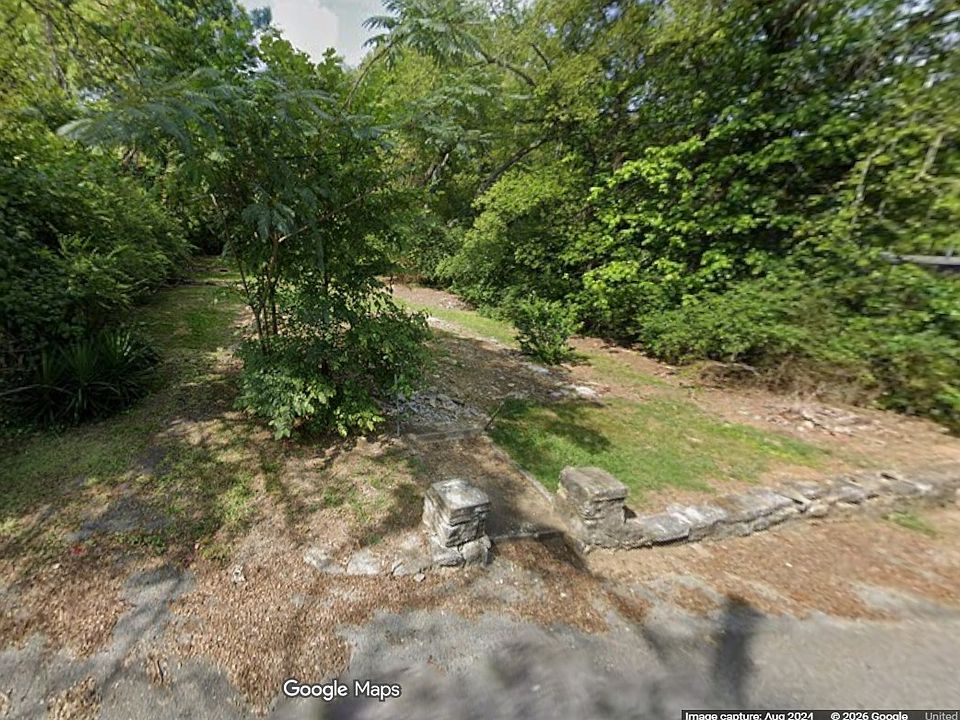 1st image of 515 Edison St W