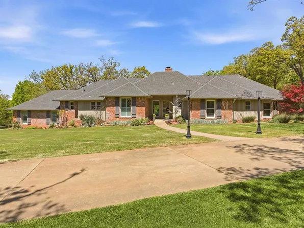 3313 Arrowhead Cir, Edmond, OK 73013