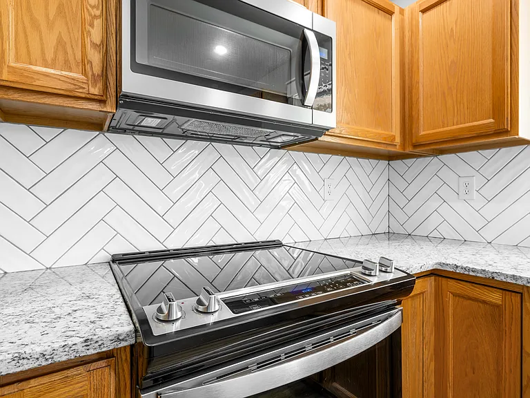 3812 S Springfield Ave — Photo 6