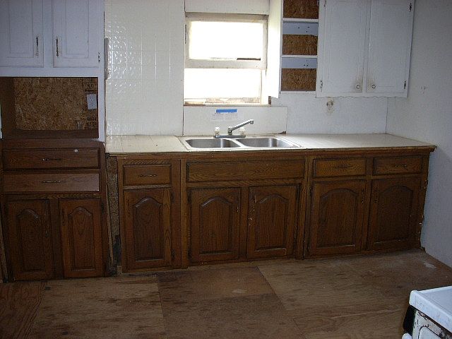 2nd image of 3103 Oak Grove St