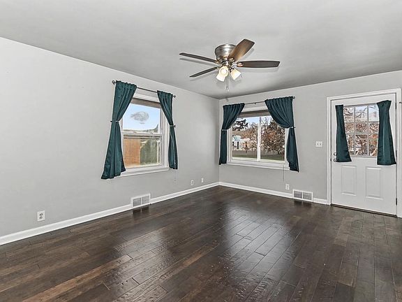 5th image of 1419 Orchard STREET